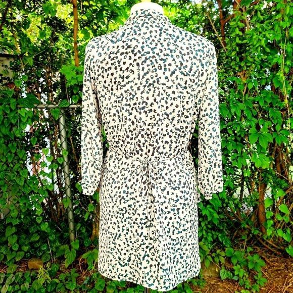 Woman's Bar III Pleated Dress With Pockets - Picture 6 of 8